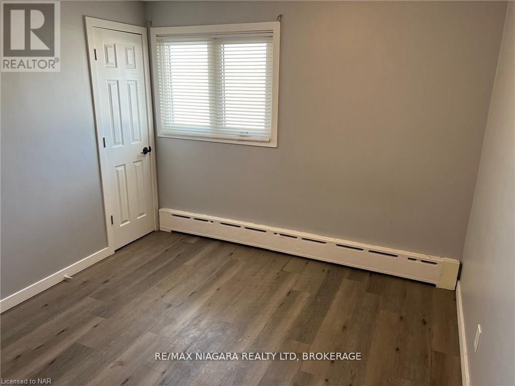 Main - 34 St. George Street, St. Catharines (Facer), Ontario  L2M 5P3 - Photo 11 - X12512136