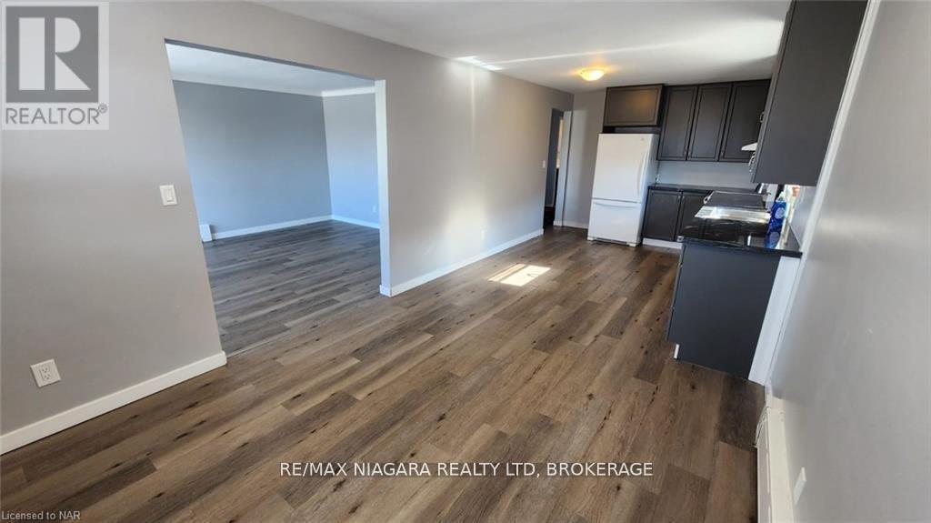 Main - 34 St. George Street, St. Catharines (Facer), Ontario  L2M 5P3 - Photo 2 - X12512136