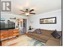 7 Lesbury Avenue, Brampton, Ontario  L6W 3A2 - Photo 3 - W12470550