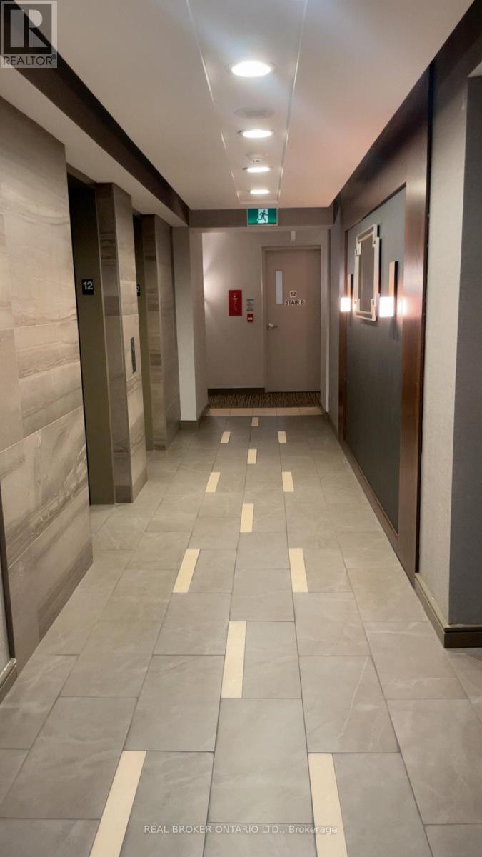 1213 - 761 Bay Street, Toronto, Ontario  M5G 2R2 - Photo 24 - C12511828