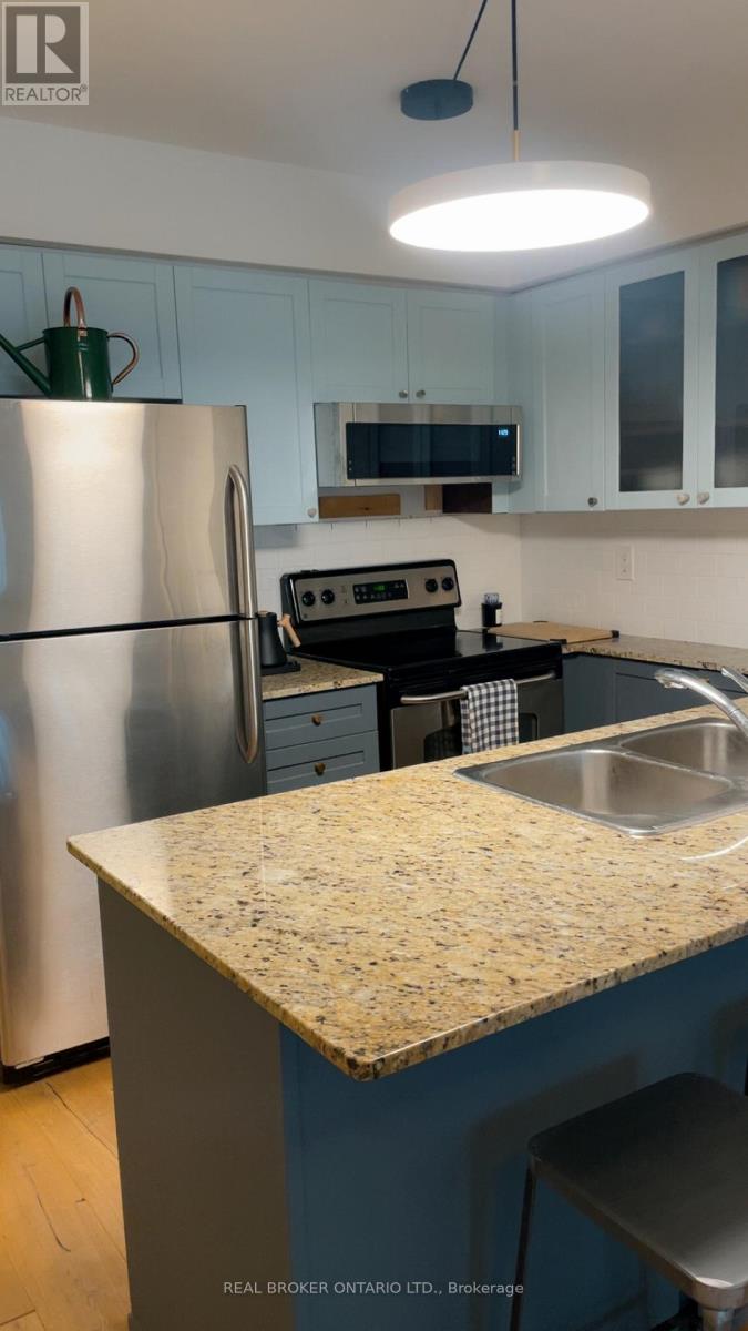 1213 - 761 Bay Street, Toronto, Ontario  M5G 2R2 - Photo 8 - C12511828