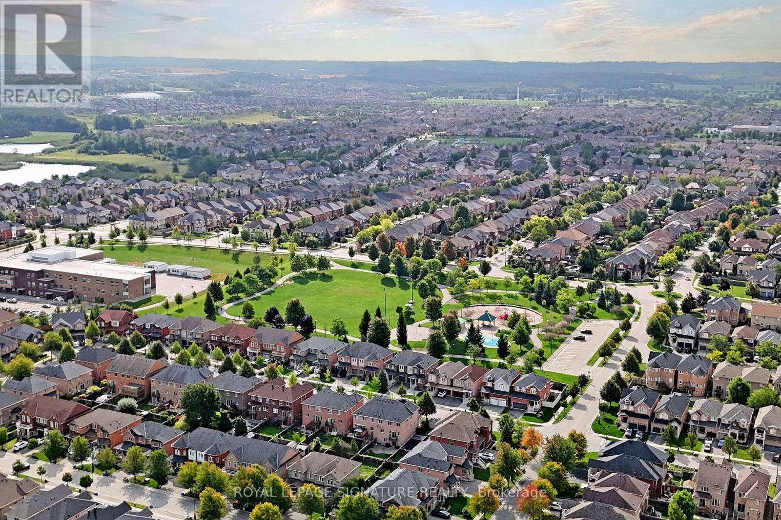 263 Pinnacle Trail, Aurora, Ontario  L4G 7G4 - Photo 43 - N12511688