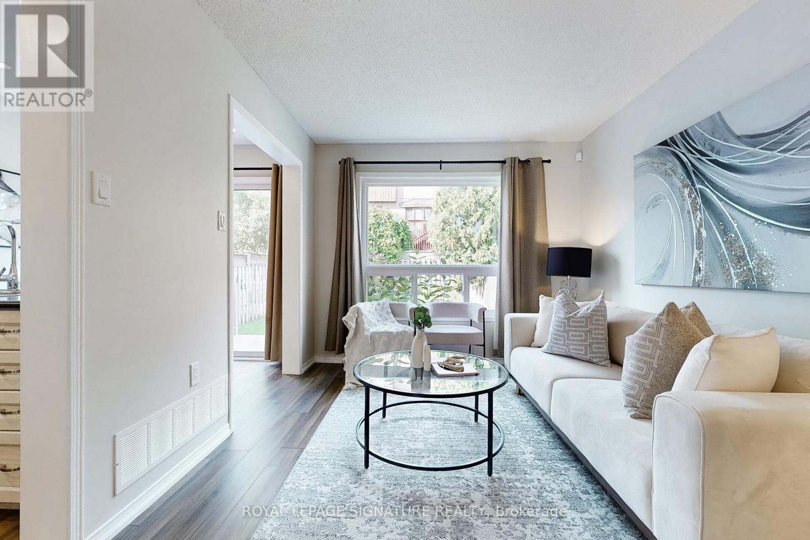 263 Pinnacle Trail, Aurora, Ontario  L4G 7G4 - Photo 5 - N12511688