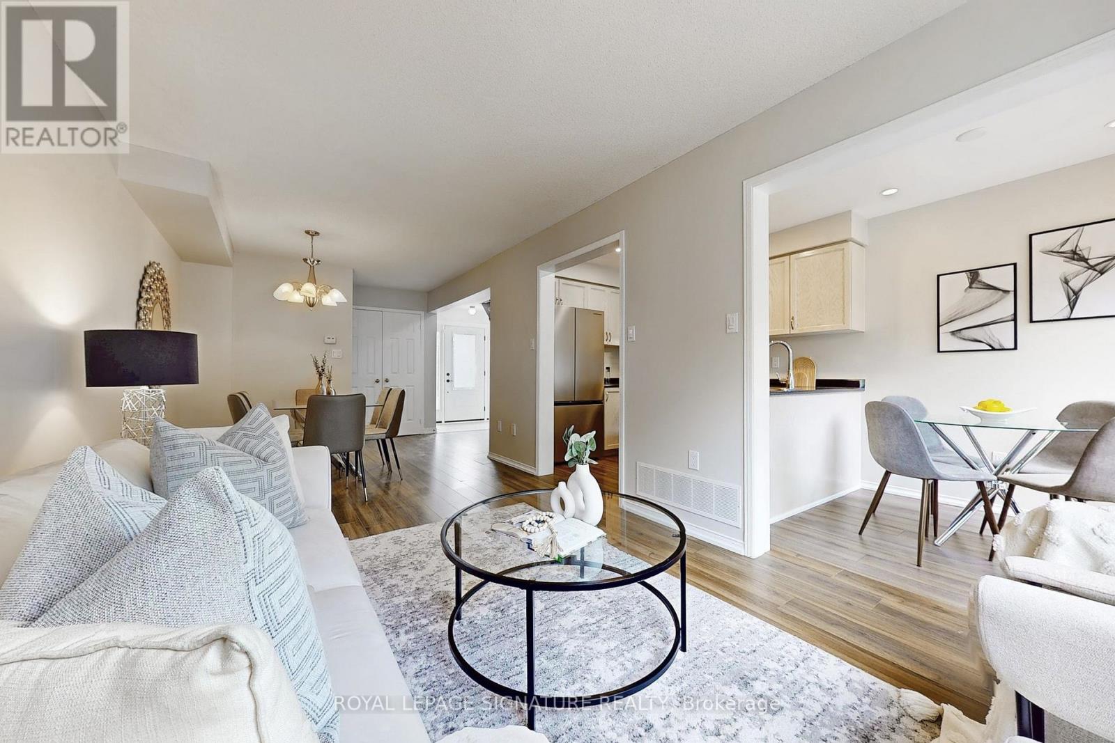 263 Pinnacle Trail, Aurora, Ontario  L4G 7G4 - Photo 7 - N12511688