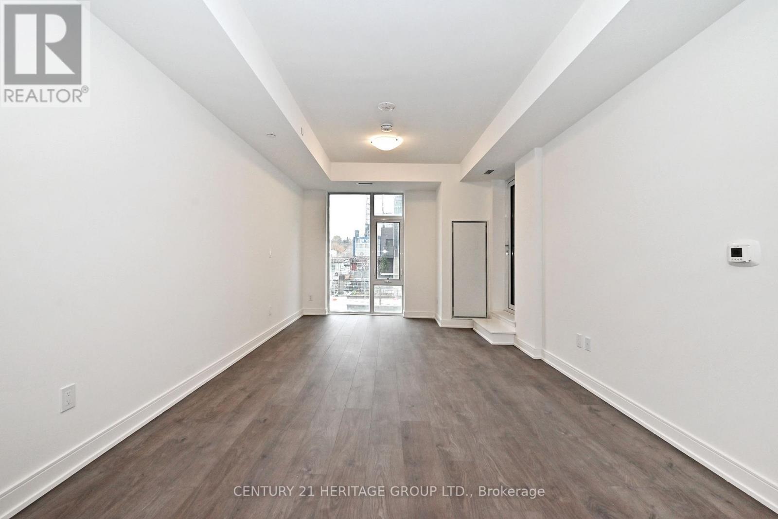 205a - 705 Davis Drive, Newmarket, Ontario  L3Y 2R2 - Photo 5 - N12511796