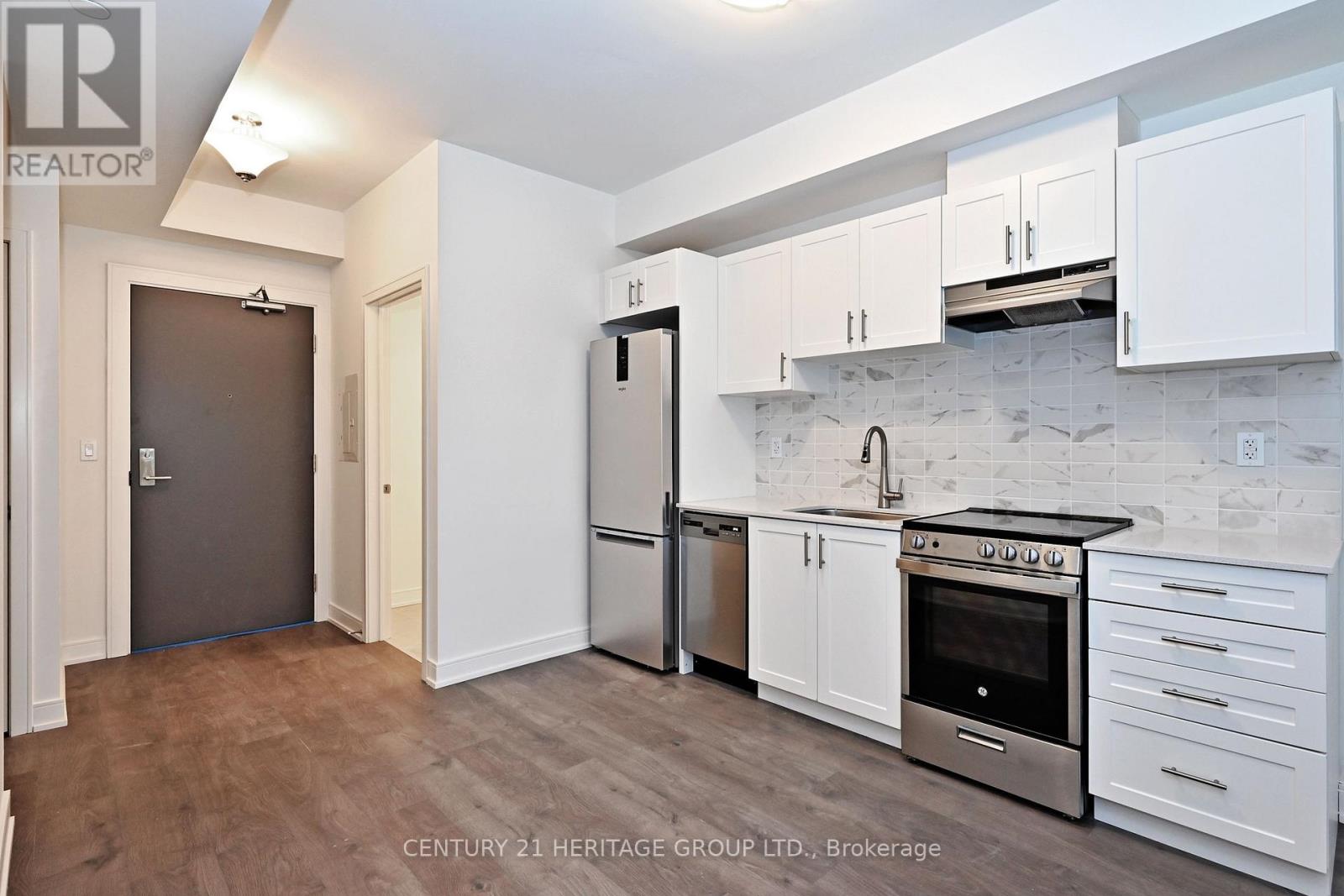 205a - 705 Davis Drive, Newmarket, Ontario  L3Y 2R2 - Photo 8 - N12511796