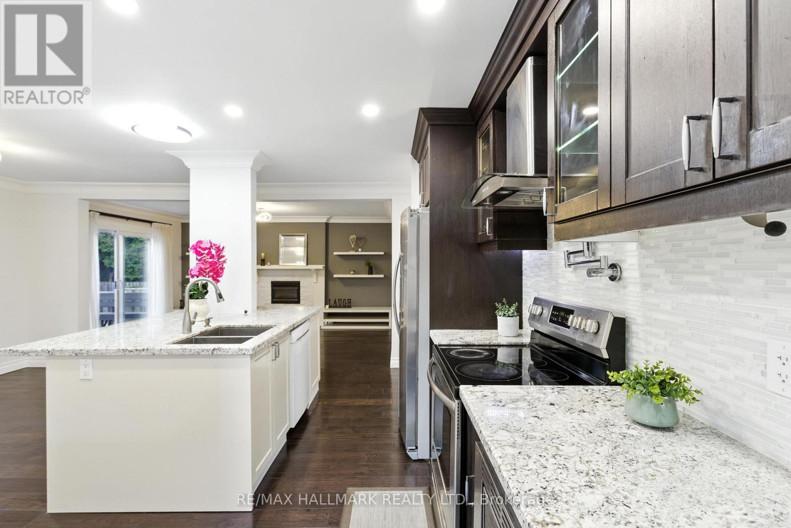 100 Eleanor Circle, Richmond Hill, Ontario  L4C 6K7 - Photo 15 - N12511798