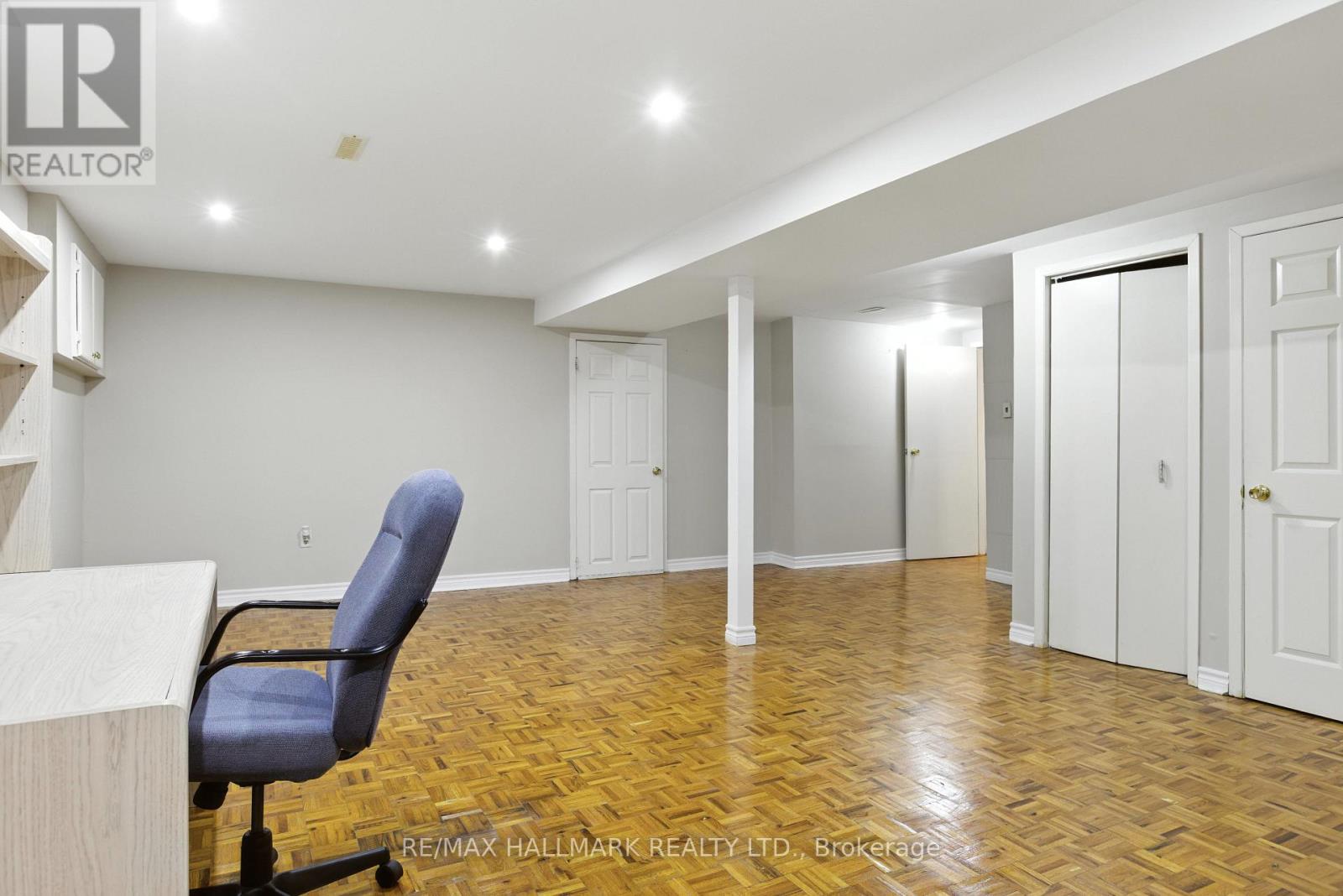 100 Eleanor Circle, Richmond Hill, Ontario  L4C 6K7 - Photo 37 - N12511798