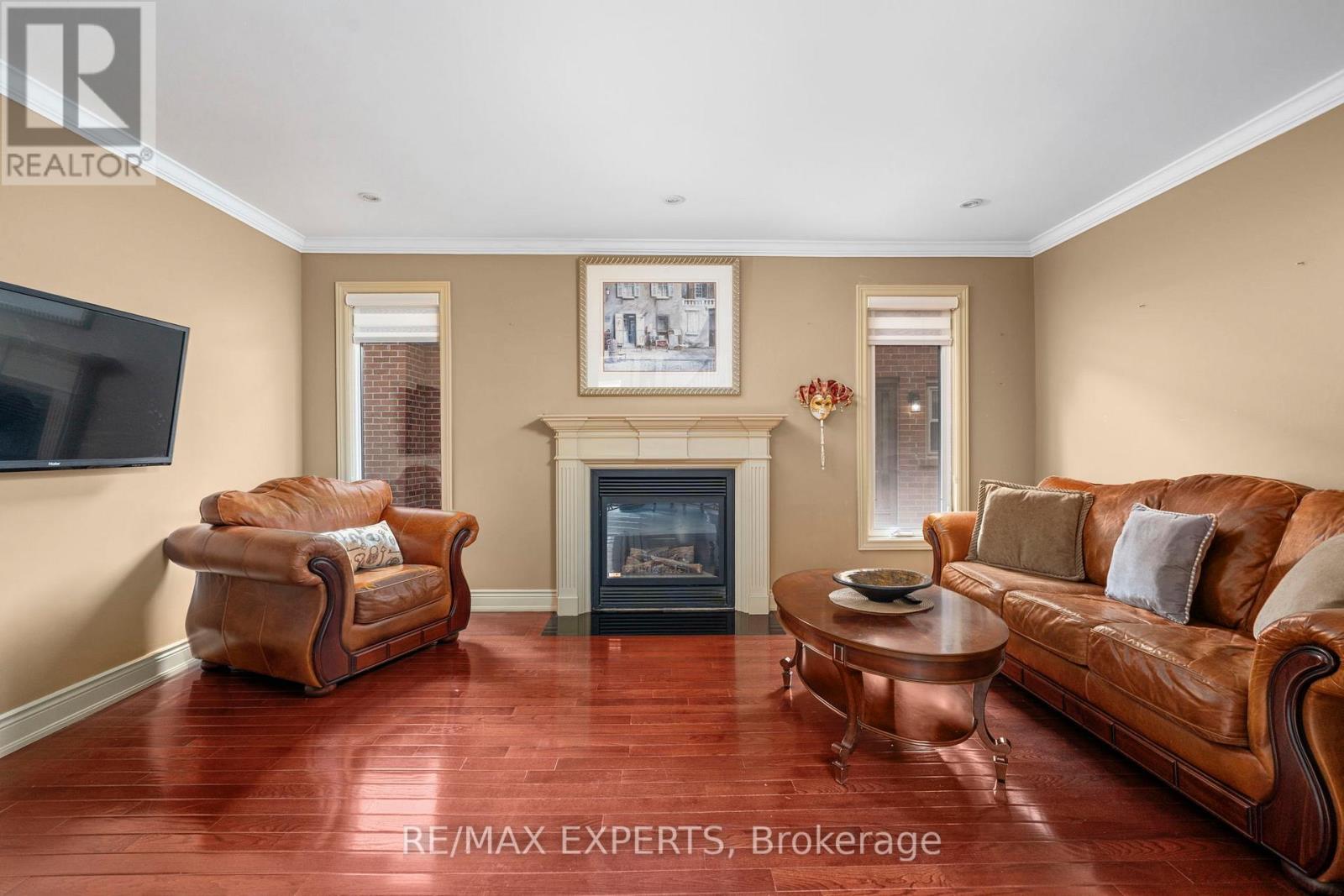 53 Mathewson Street, Vaughan, Ontario  L6A 1C1 - Photo 11 - N12511862