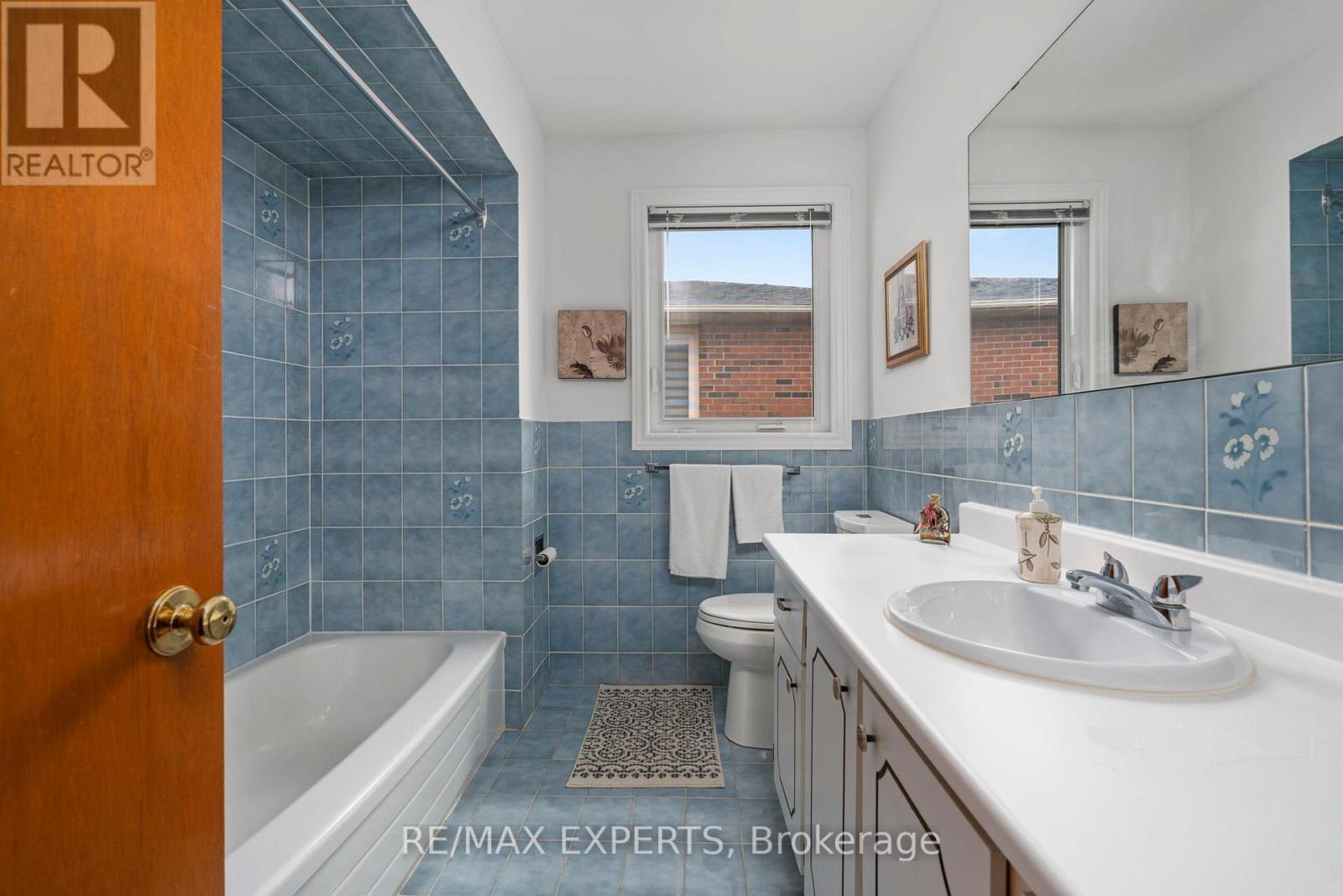 53 Mathewson Street, Vaughan, Ontario  L6A 1C1 - Photo 38 - N12511862