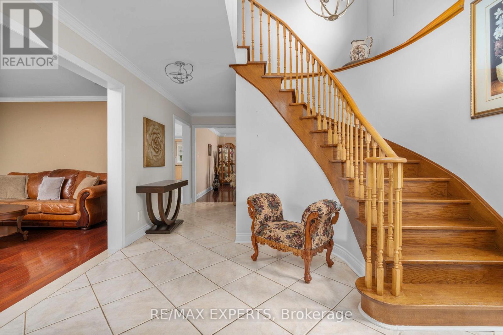 53 Mathewson Street, Vaughan, Ontario  L6A 1C1 - Photo 7 - N12511862