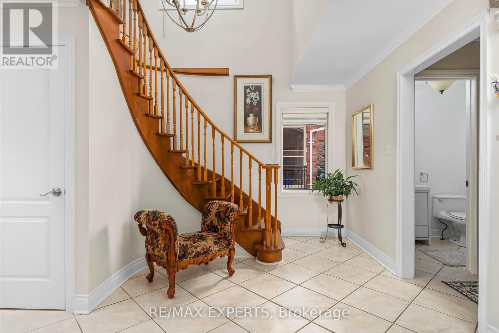 53 Mathewson Street, Vaughan, Ontario  L6A 1C1 - Photo 8 - N12511862