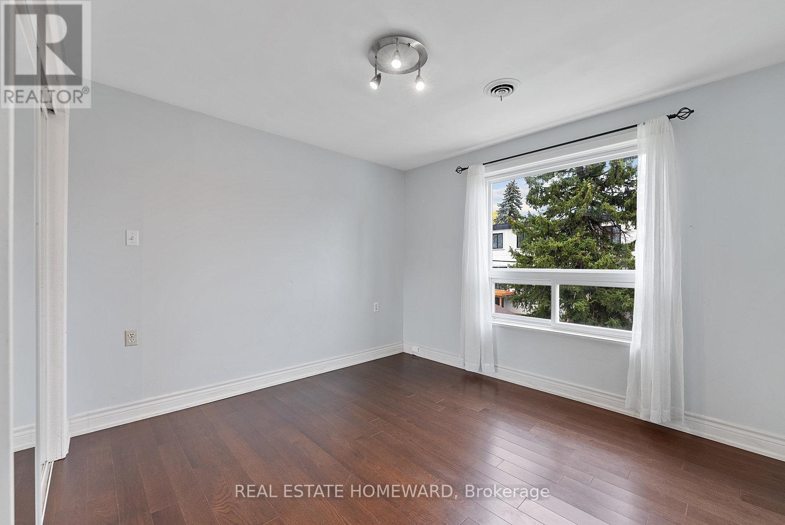 2nd Floor - 983 Victoria Park Avenue, Toronto, Ontario  M4B 2J4 - Photo 16 - E12414252