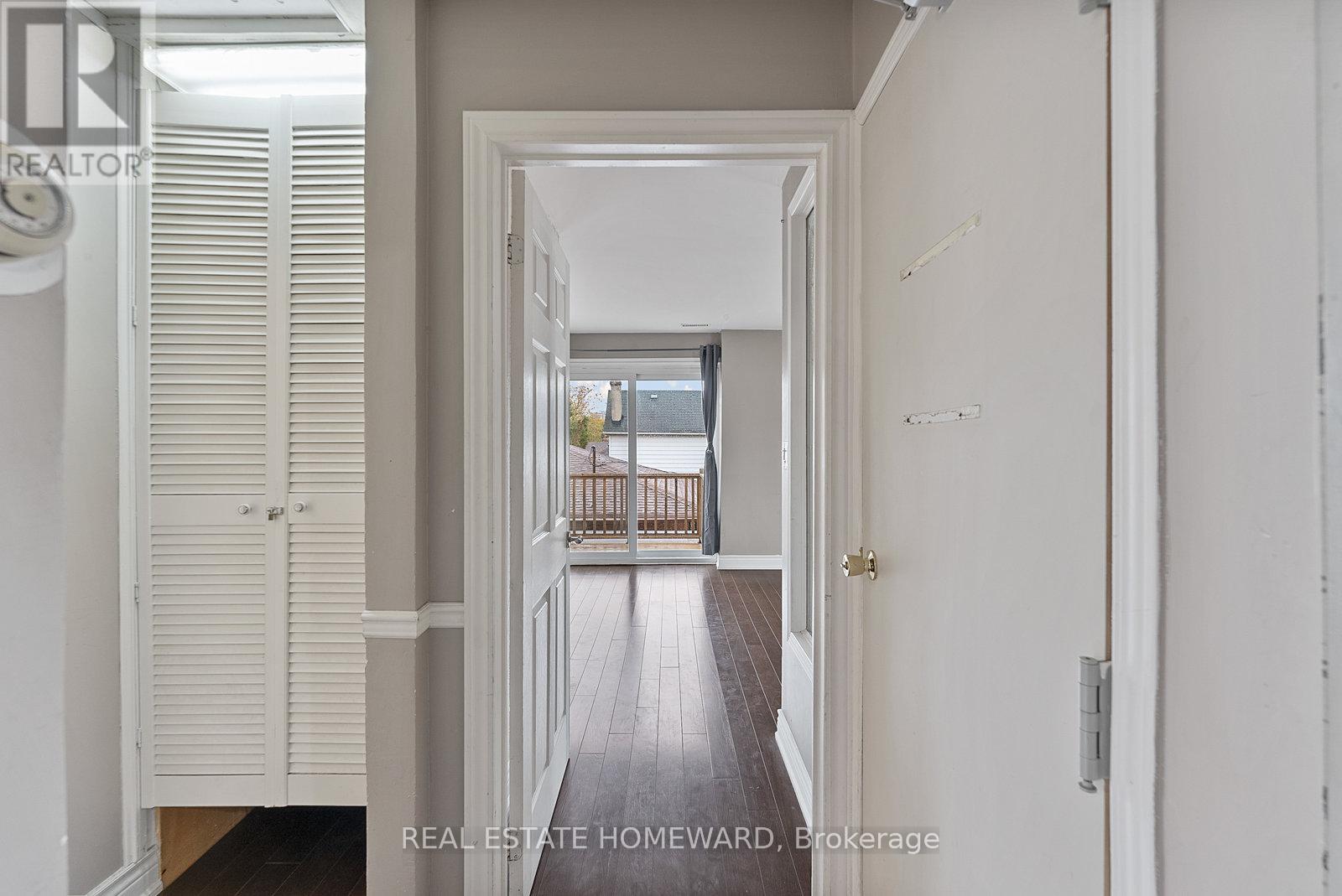 2nd Floor - 983 Victoria Park Avenue, Toronto, Ontario  M4B 2J4 - Photo 4 - E12414252