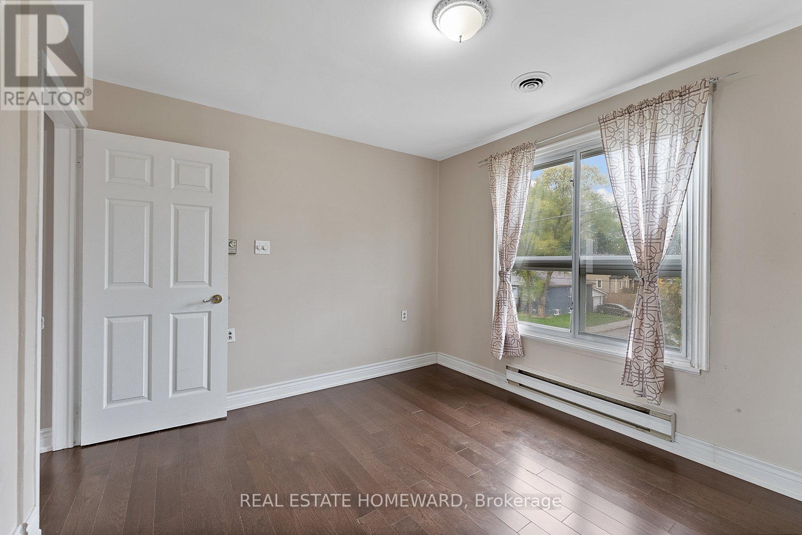 2nd Floor - 983 Victoria Park Avenue, Toronto, Ontario  M4B 2J4 - Photo 23 - E12414252