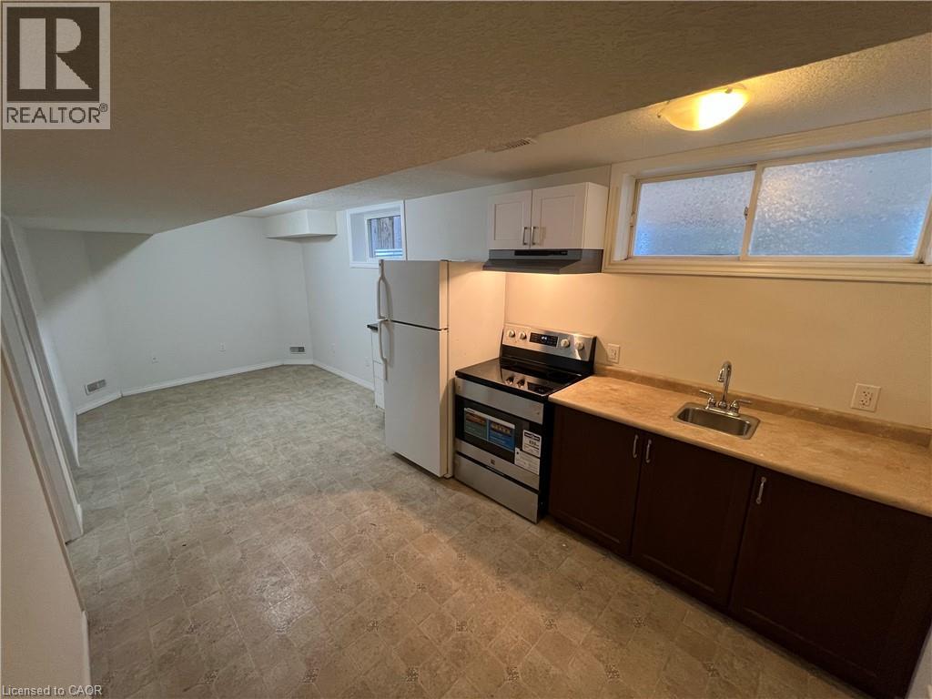 14 Iron Gate Street Unit# Lower, Kitchener, Ontario  N2N 3P9 - Photo 5 - 40785848