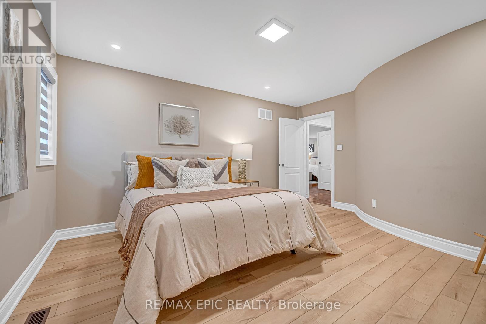 115 Thornhill Woods Drive, Vaughan, Ontario  L4J 8R5 - Photo 40 - N12511586