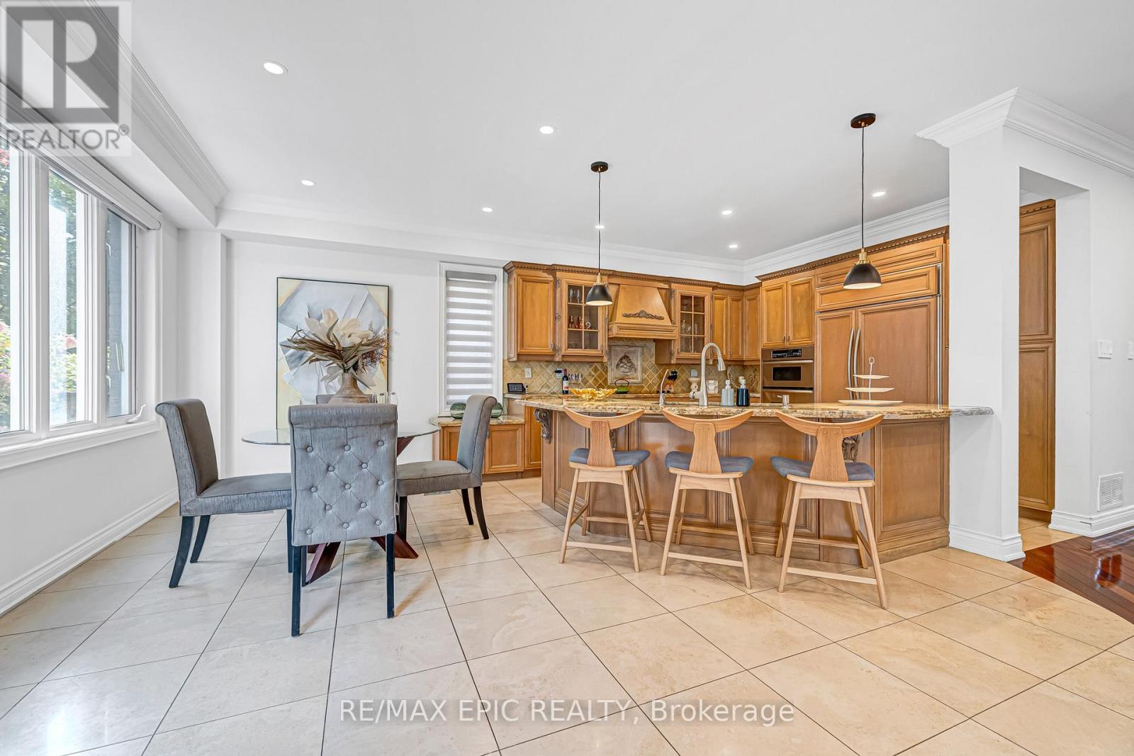 115 Thornhill Woods Drive, Vaughan, Ontario  L4J 8R5 - Photo 20 - N12511586