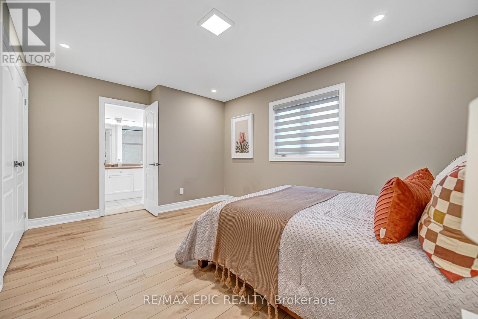 115 Thornhill Woods Drive, Vaughan, Ontario  L4J 8R5 - Photo 37 - N12511586