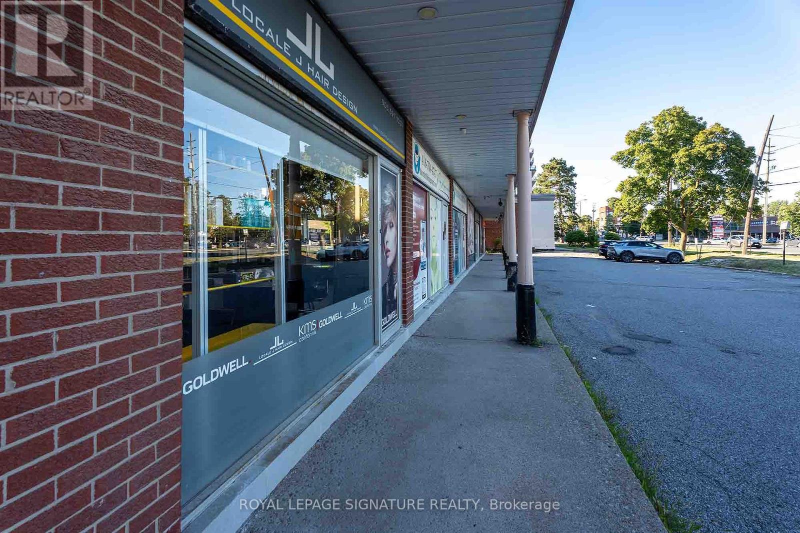 8108 Yonge Street, Vaughan, Ontario  L4J 1W4 - Photo 4 - N12511356