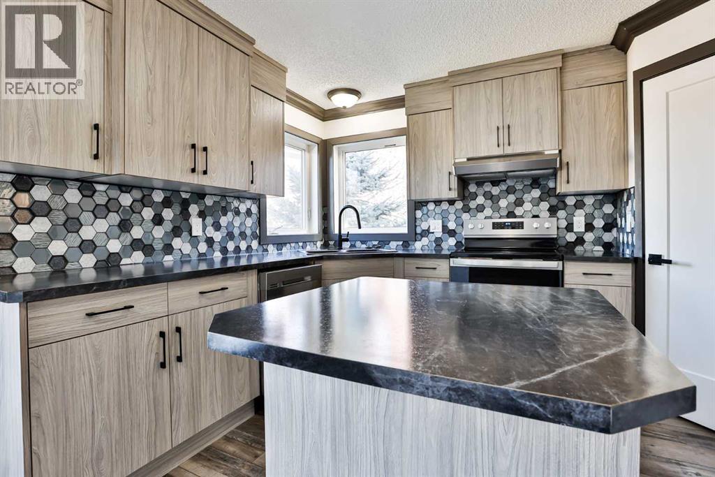 11 Wildwood Crescent W, Lethbridge, Alberta  T1K 6E1 - Photo 12 - A2267407