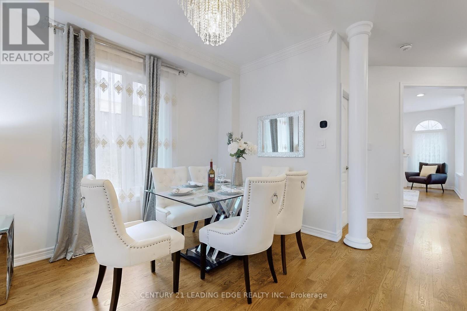 18 Fountain Court, Richmond Hill, Ontario  L4S 2K4 - Photo 8 - N12511870