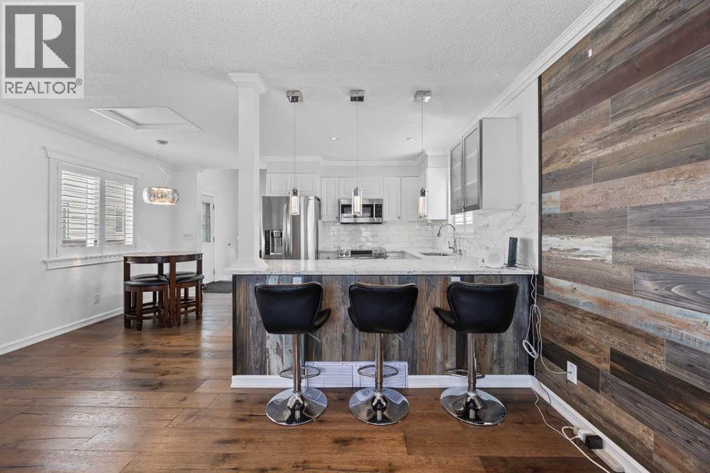 31 Martinridge Place Ne, Calgary, Alberta  T3J 3B8 - Photo 6 - A2244546