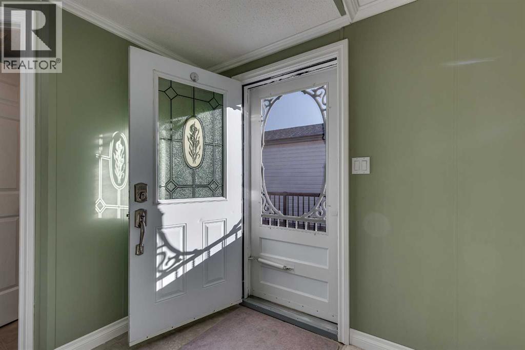 18 Mckay Place, Blackfalds, Alberta  T4M 0H7 - Photo 5 - A2266960