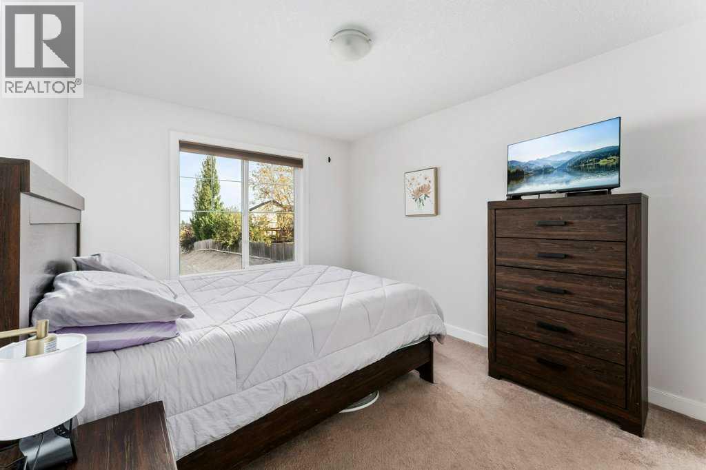 86 Pantego Lane Nw, Calgary, Alberta  T3K 0T1 - Photo 18 - A2262201