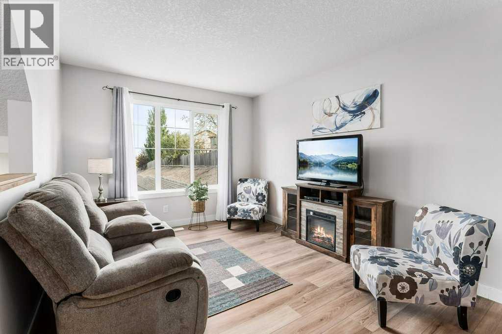 86 Pantego Lane Nw, Calgary, Alberta  T3K 0T1 - Photo 11 - A2262201