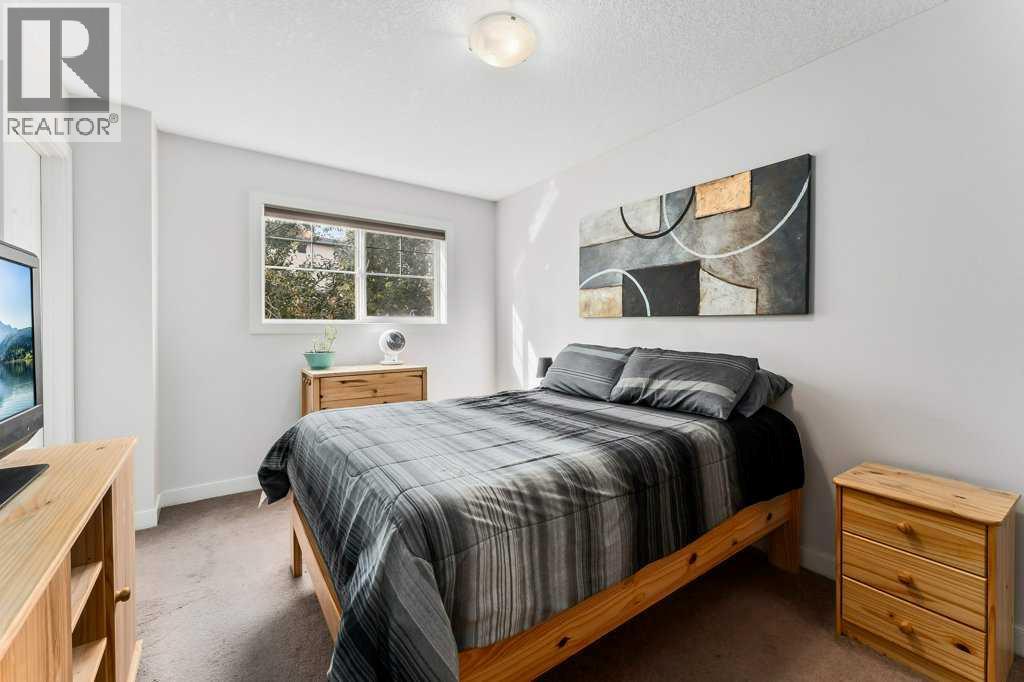 86 Pantego Lane Nw, Calgary, Alberta  T3K 0T1 - Photo 15 - A2262201