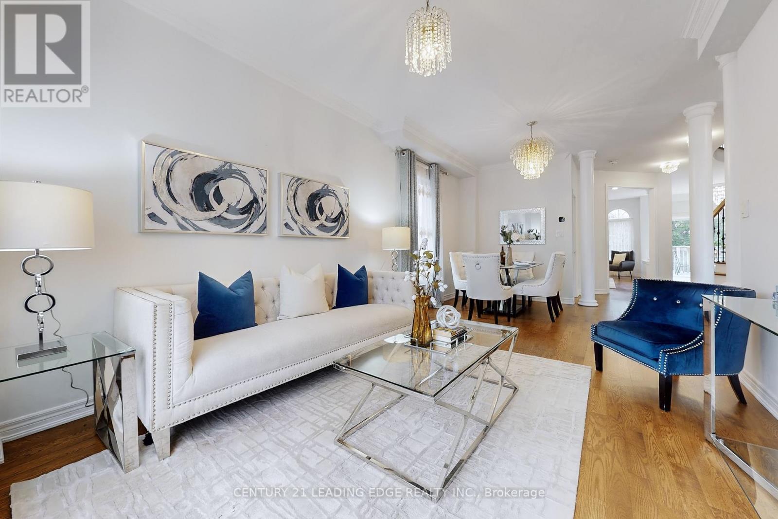 18 Fountain Court, Richmond Hill, Ontario  L4S 2K4 - Photo 6 - N12511870