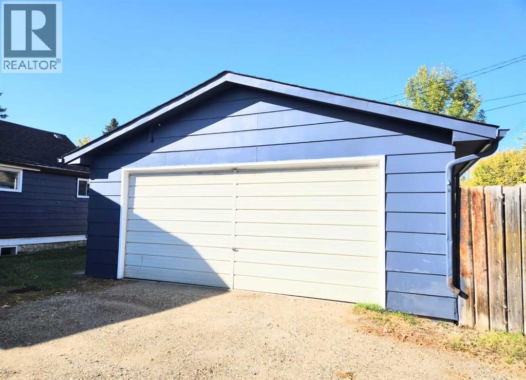 406 8 Avenue Se, High River, Alberta  T1V 1J3 - Photo 43 - A2268474