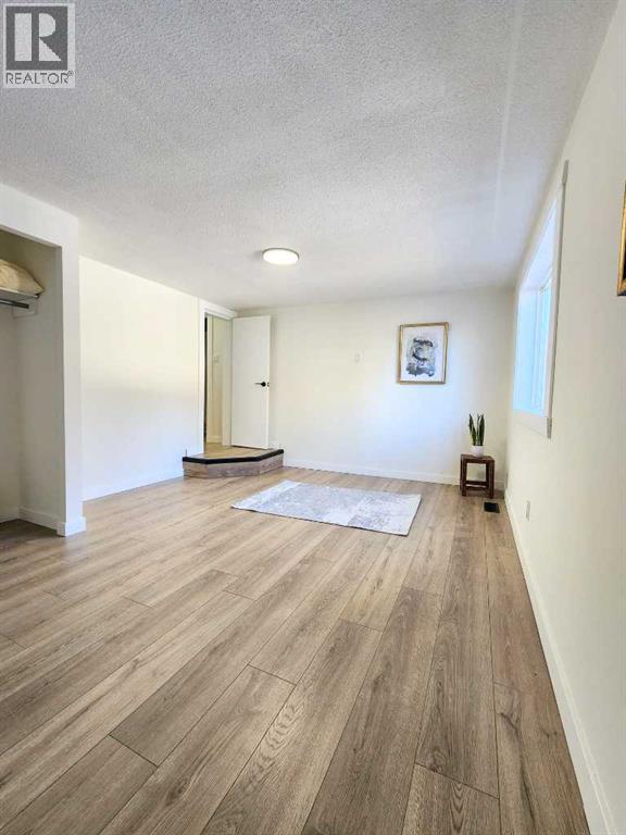 406 8 Avenue Se, High River, Alberta  T1V 1J3 - Photo 27 - A2268474