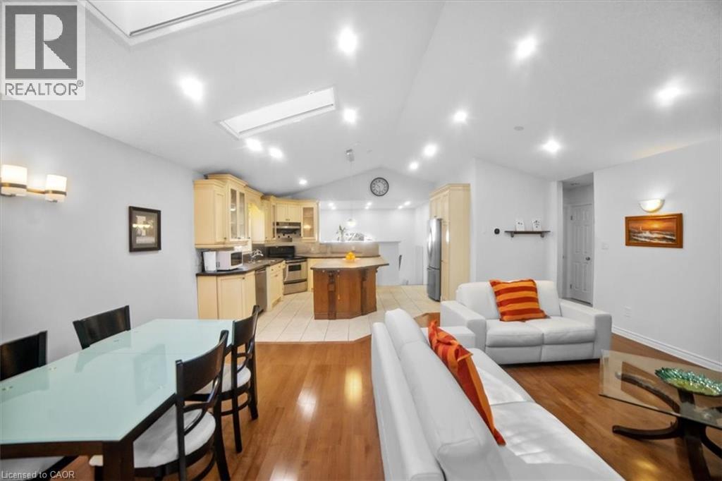 850 Munich Circle, Waterloo, Ontario N2V 2N5 - Photo 18 - 40785173