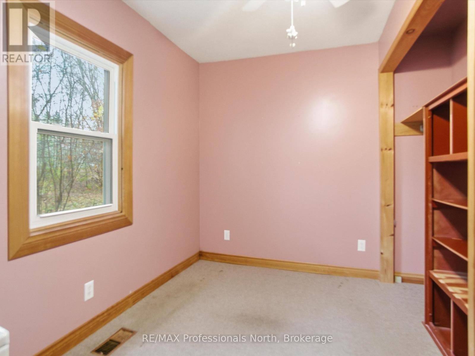 25 Cann Street, Huntsville, Ontario  P1H 1K7 - Photo 10 - X12511984