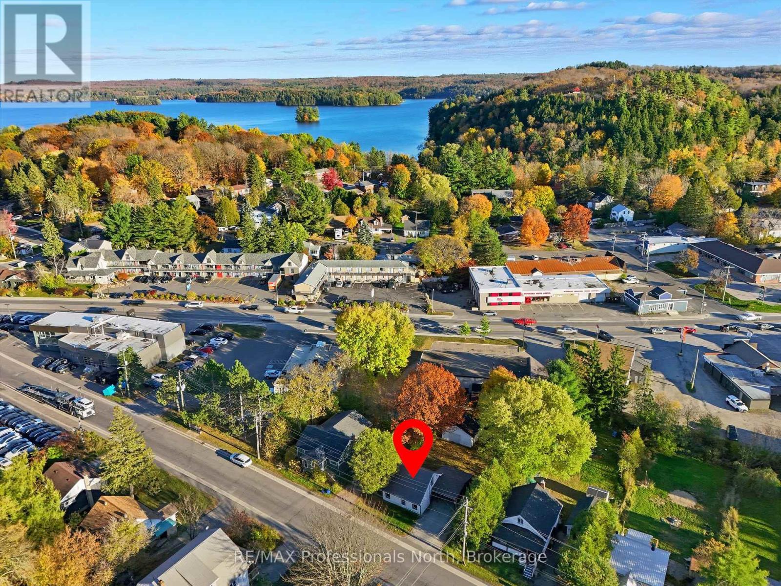 25 Cann Street, Huntsville, Ontario  P1H 1K7 - Photo 3 - X12511984