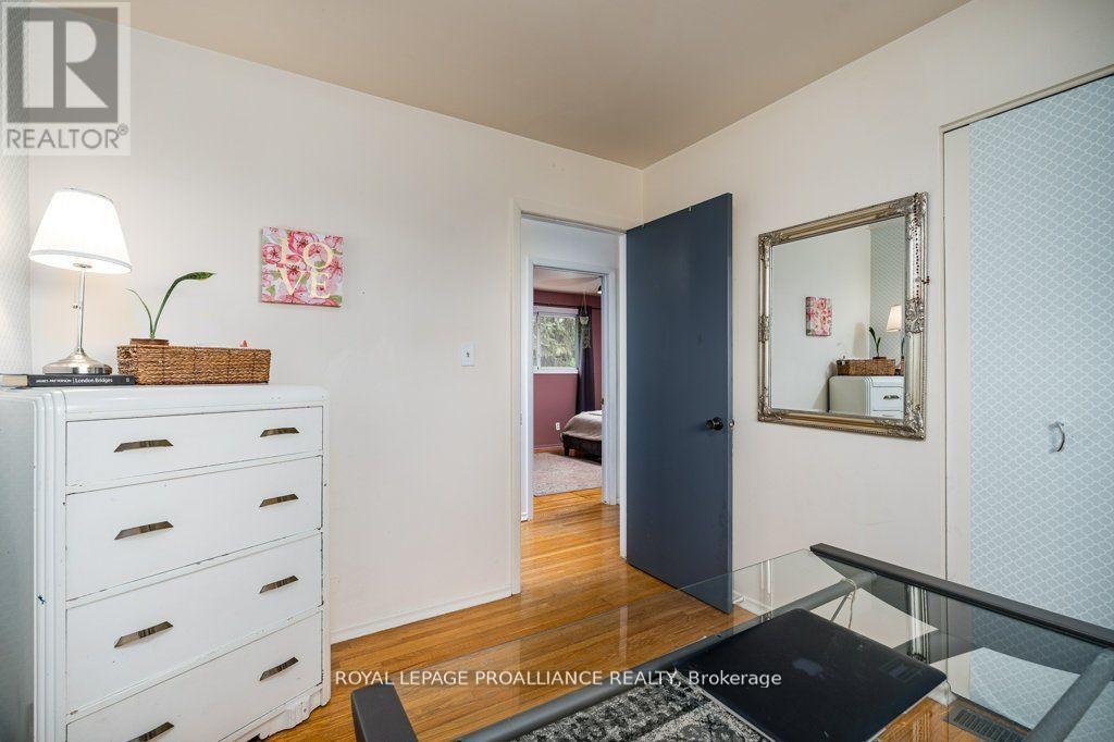 44 Sidney Street, Belleville (Belleville Ward), Ontario  K8P 3Y8 - Photo 22 - X12512022