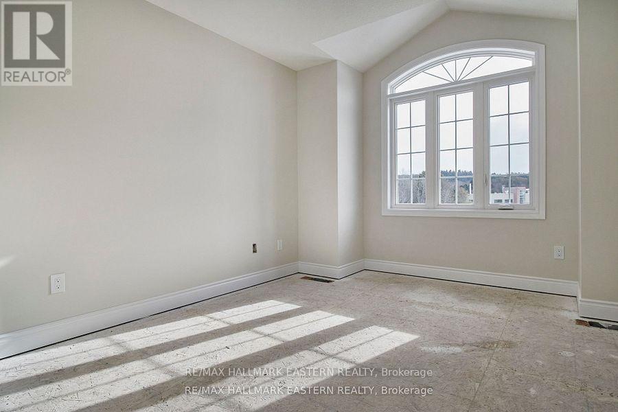 32 Coldbrook Drive, Cavan Monaghan (Millbrook Village), Ontario  L0A 1G0 - Photo 14 - X12512124