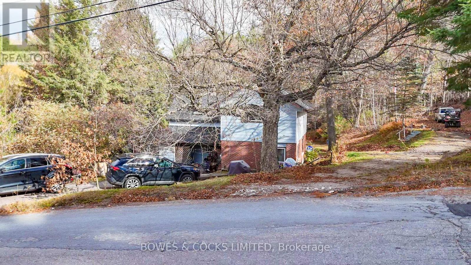 35 Cleak Avenue, Bancroft, Ontario K0L 1C0 - Photo 2 - X12512162