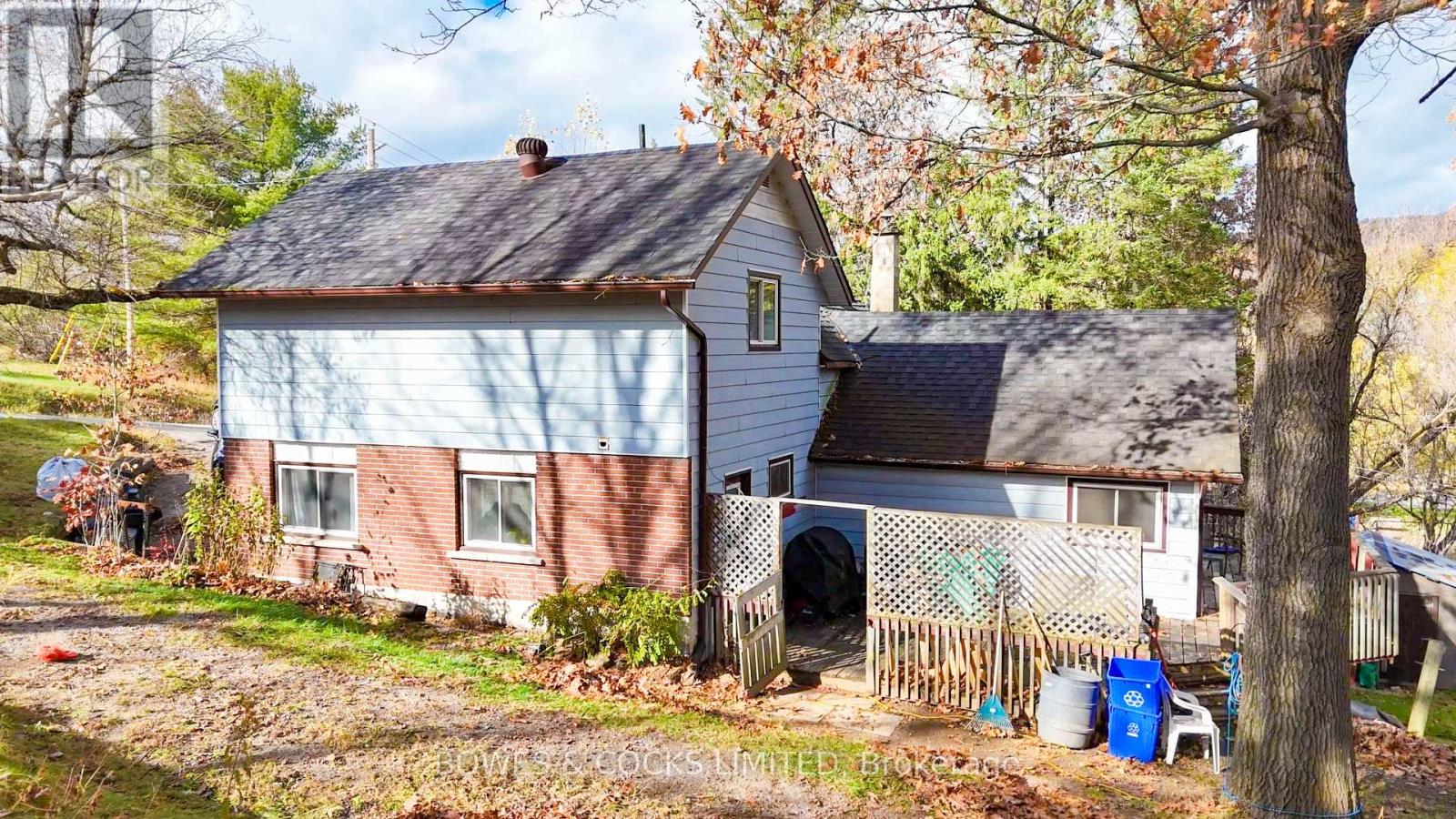 35 Cleak Avenue, Bancroft, Ontario K0L 1C0 - Photo 5 - X12512162