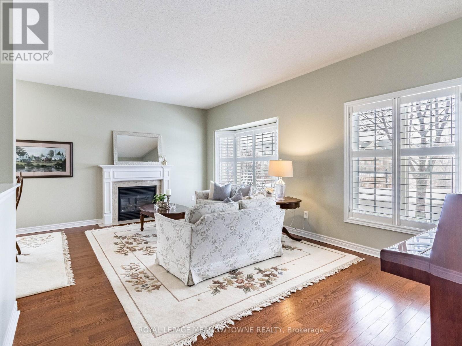 34 - 54 Locust Drive, Brampton (Sandringham-Wellington), Ontario  L6R 0W2 - Photo 8 - W12365718