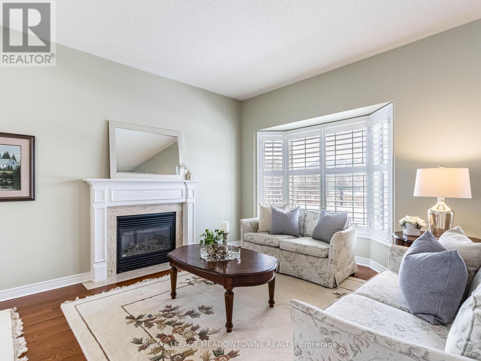 34 - 54 Locust Drive, Brampton (Sandringham-Wellington), Ontario  L6R 0W2 - Photo 7 - W12365718