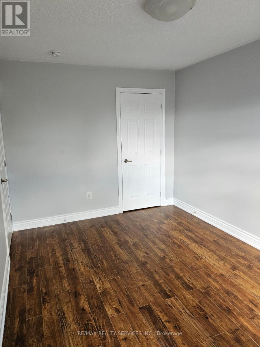 57 Blackmere Circle, Brampton, Ontario  L6W 4B9 - Photo 18 - W12511698