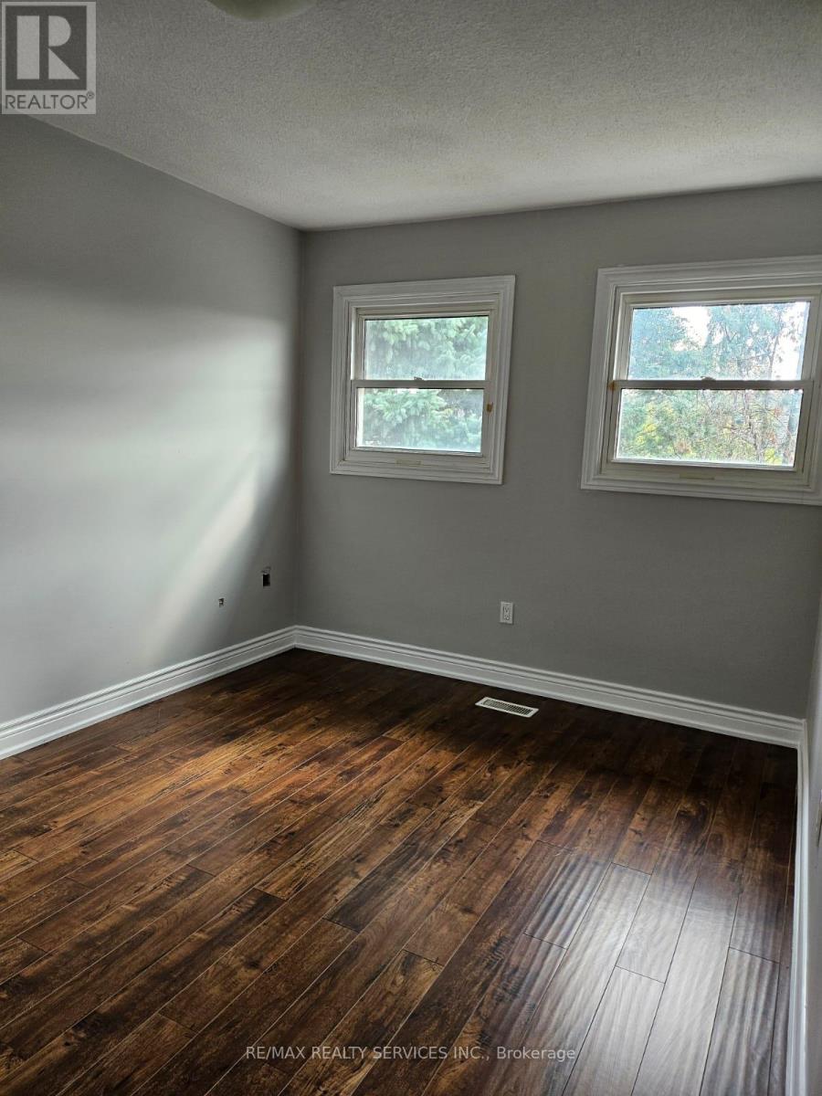 57 Blackmere Circle, Brampton, Ontario  L6W 4B9 - Photo 19 - W12511698