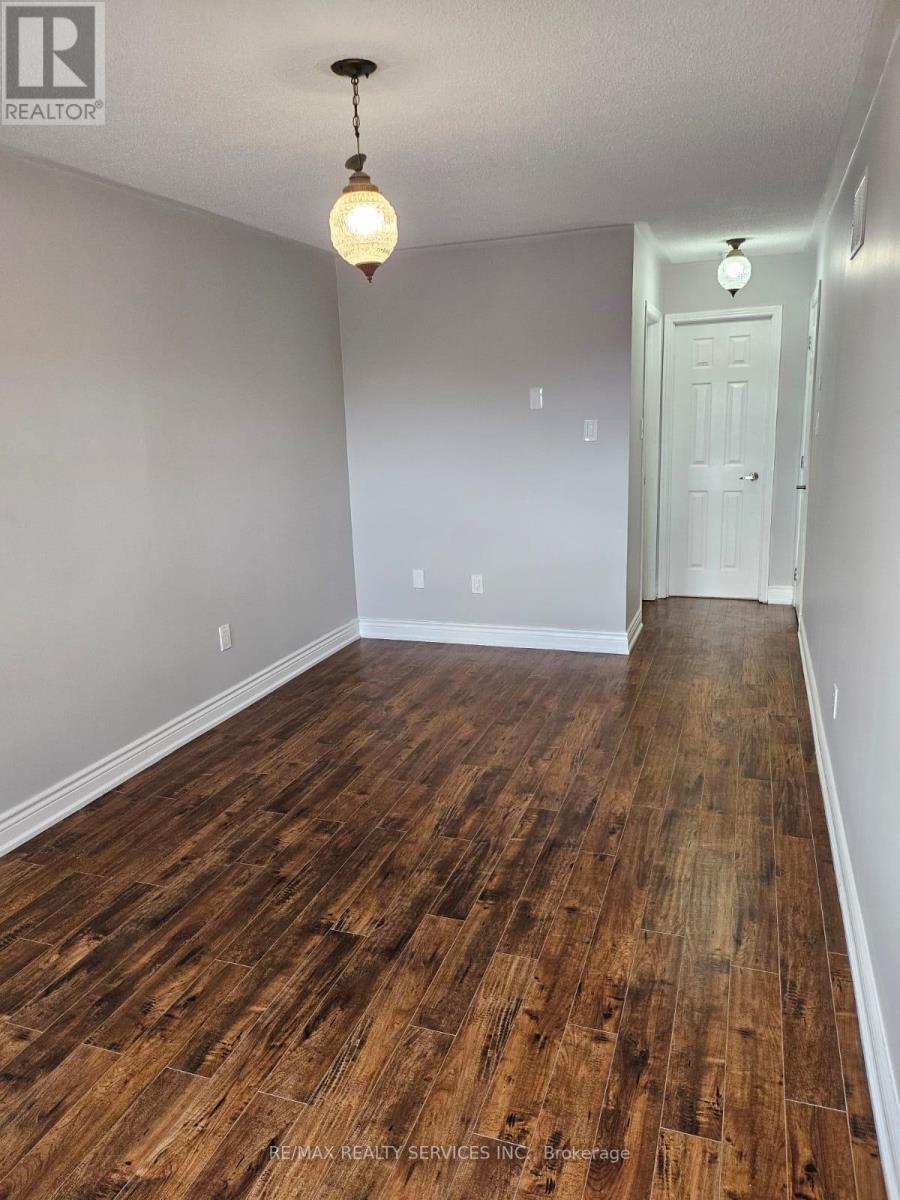 57 Blackmere Circle, Brampton, Ontario  L6W 4B9 - Photo 24 - W12511698