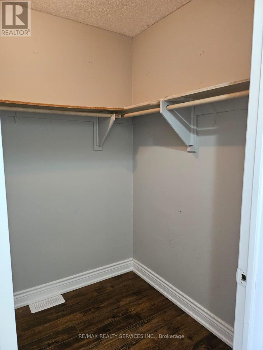 57 Blackmere Circle, Brampton, Ontario  L6W 4B9 - Photo 25 - W12511698