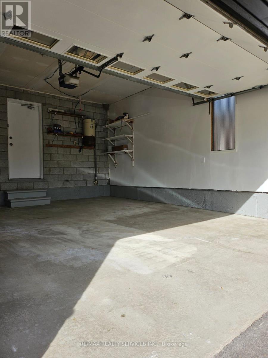 57 Blackmere Circle, Brampton, Ontario  L6W 4B9 - Photo 30 - W12511698