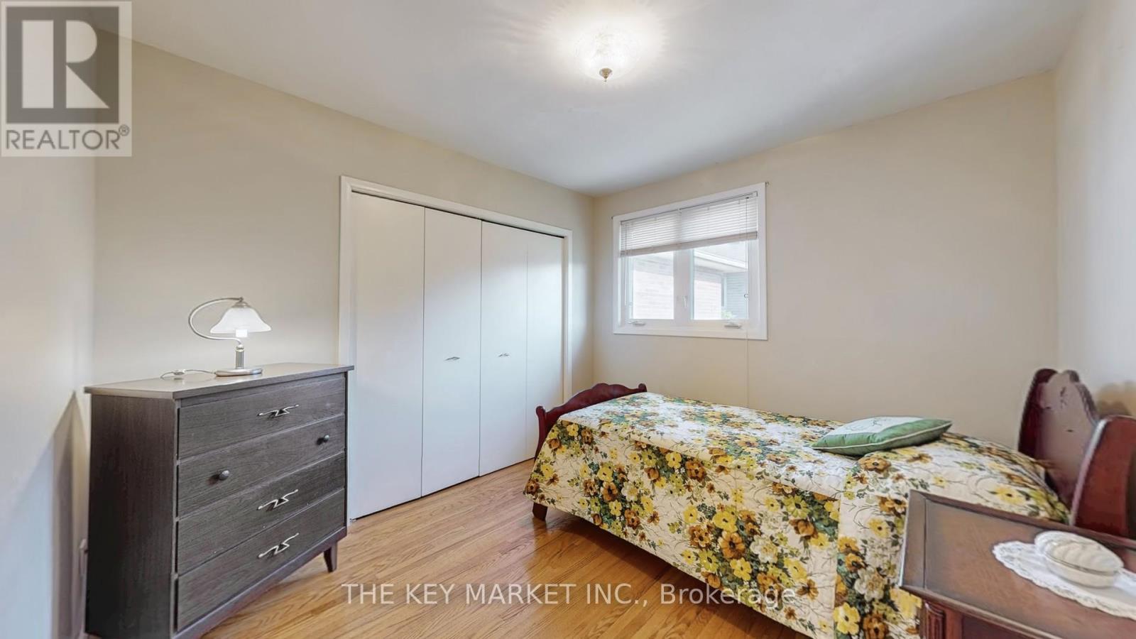 1277 Tyneburn Crescent, Mississauga, Ontario  L4X 1P3 - Photo 17 - W12511702