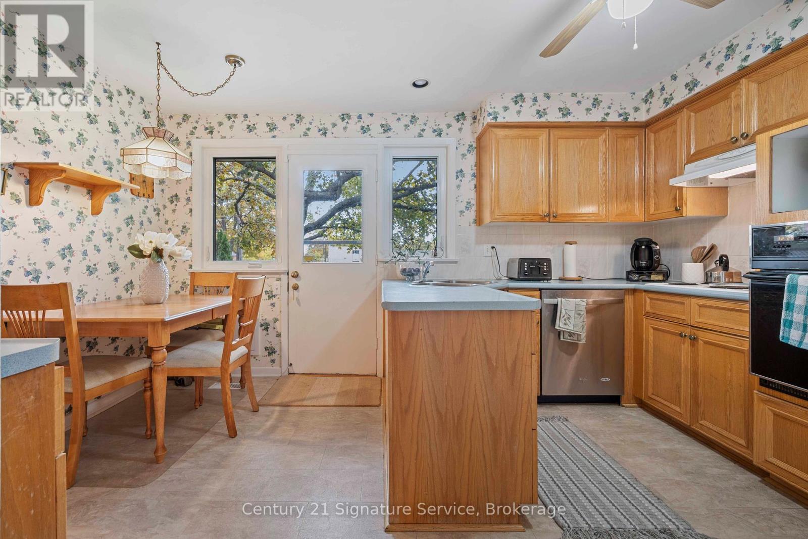 2146 Denise Road, Mississauga, Ontario  L4X 1J1 - Photo 10 - W12511766